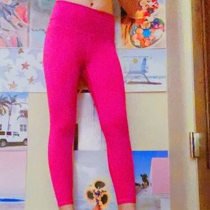 Fabletics Maddie Ziegler High waisted pink legging